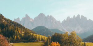 header-hero.jpg 3